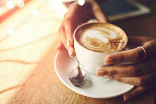 8 euro per un cappuccino turista non paga e chiama