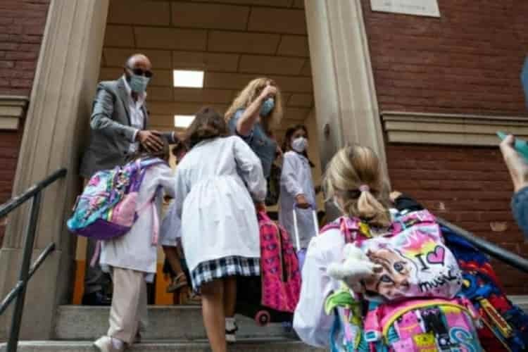 A scuola il 10 gennaio si ritorna in presenza