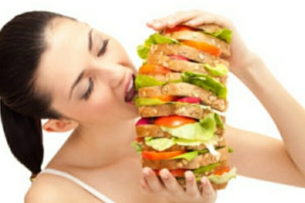 Alimentazione emotiva quando è il cibo a riempire il dolore