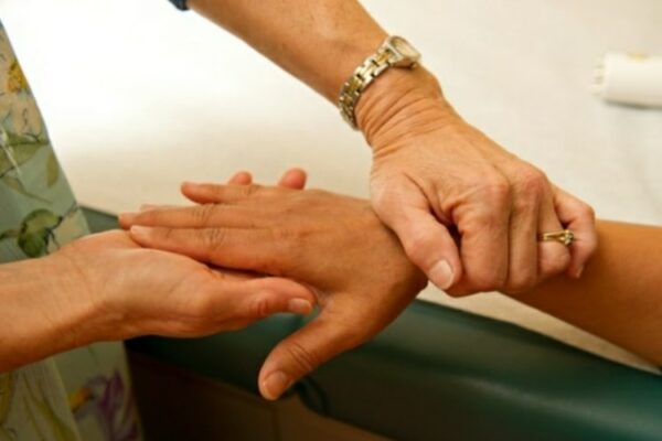 Artrosi cure sintomi e terapie avanzate