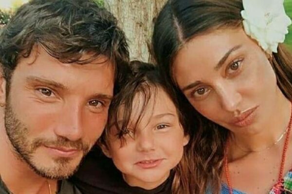 Belen e Stefano insieme a Courmayeur. Fans in delirio