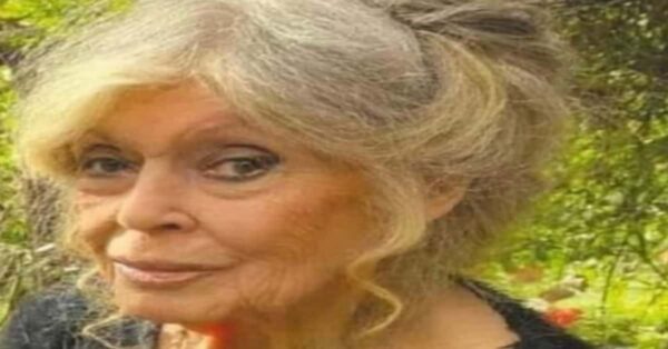 Brigitte Bardot: La Sua Storia dell'Attrice Più Famosa e Indimenticabile
