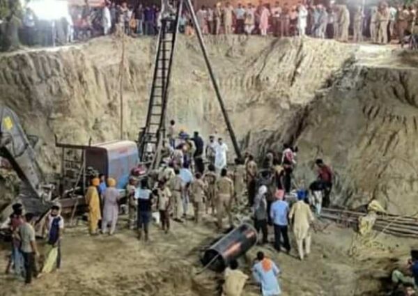 È morto il piccolo Haidar di 9 anni caduto in un pozzo in Afghanistan