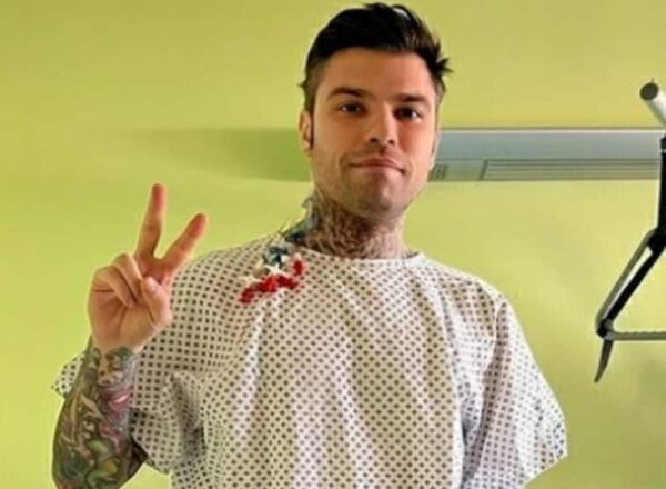 Fedez commovente la videochiamata con i figli