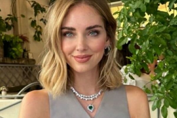 Ferragni dovete pagare per incontrarmi fan allibiti