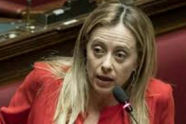 Giorgia Meloni di no al vaccino per la figlia i motivi