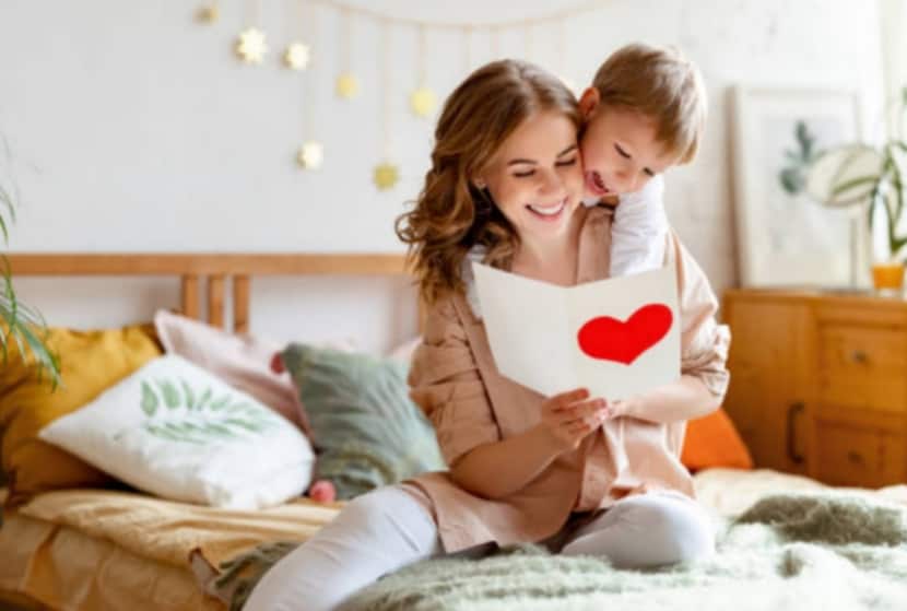 La Festa della Mamma Un Mondo di Celebrazioni: Come si Festeggia in Italia e Oltre**