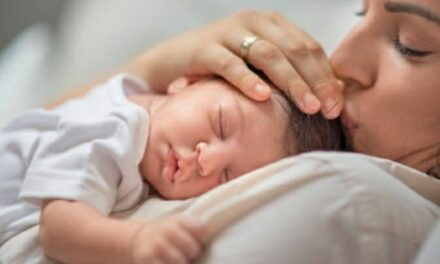 Latte materno, scoperto l’effetto sul cervello dei bambini