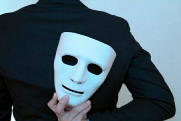 Le bugie comportamento del bugiardo patologico