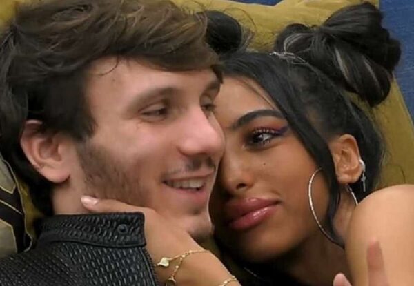 Lulù è scomparsa dai social. Dichiarazione choc della sorella Clarissa Non sta bene