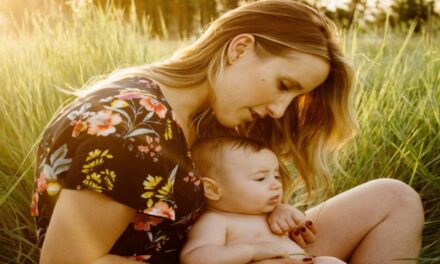 Mamma e il suo bambino: La Leggenda dell’Amore Infinito