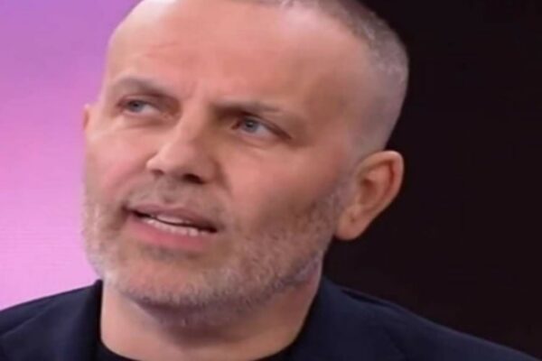 Medico ex no vax: sono pentito, la sua testimonianza alla "Vita in diretta"