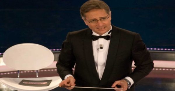 Paolo Bonolis volta pagina: nuova fiamma dopo Sonia Bruganelli, amore a sorpresa!"