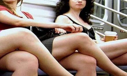 Quando una donna accavalla le gambe… il linguaggio del corpo parla più di mille parole!