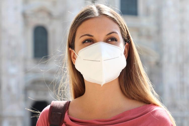 Regole Covid da oggi 1 aprile tutto cambia. Abolito super Green Pass e mascherine Ffp2