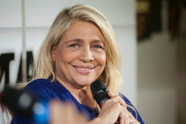 Rissa a Domenica in: Maria Venier ha perso il controllo