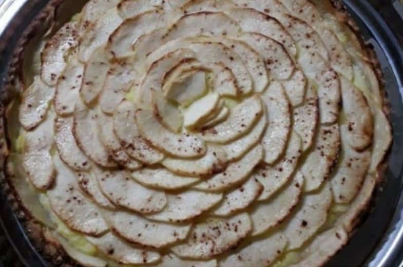 Torta di Mele: la ricetta per grandi e piccini un dolce speciale semplicissimo da preparare