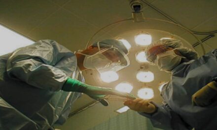 Tumore del retto: con il nuovo protocollo 1 paziente su 4 può guarire senza chirurgia