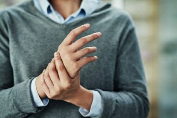 Tunner carpale scopri i sintomi e le cure per liberare le mani