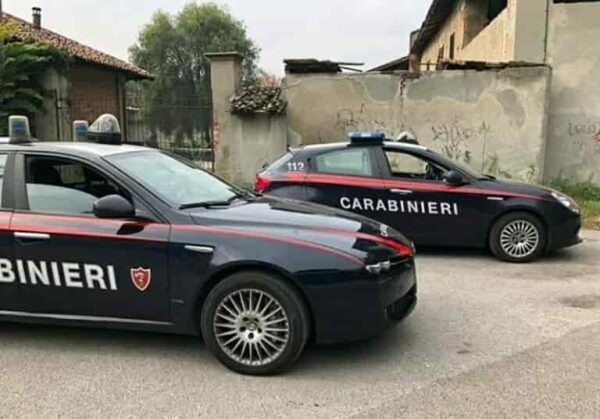 Uccide i genitori con una pistola era da un mese che voleva farlo