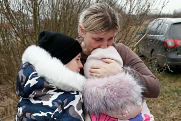 Una commovente storia di coraggio Nataliya salva i figli di uno sconosciuto